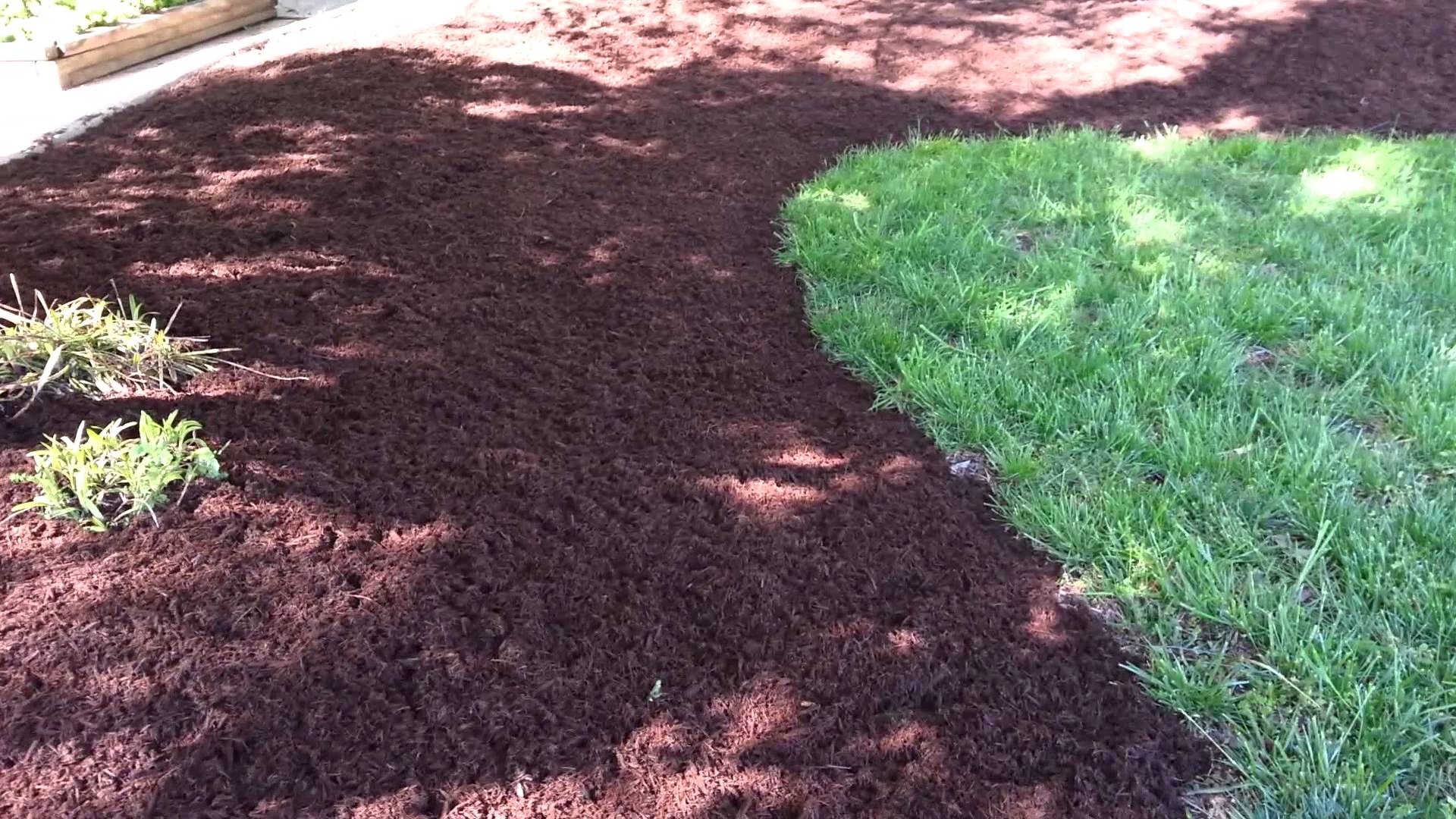 Dyed Brown Mulch Landscape Materials & Delivery Shreve Services